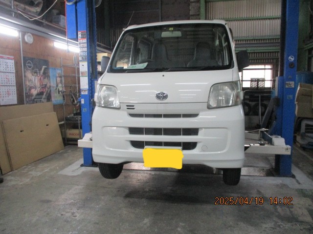 トヨタ　ピクシス　車検整備　（ほぼハイゼットカーゴ）