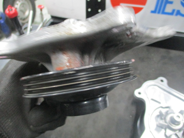 【クラウン整備】極上の乗り心地を復活！スタビリンク＆ウォーターポンプ交換でリフレッシュ