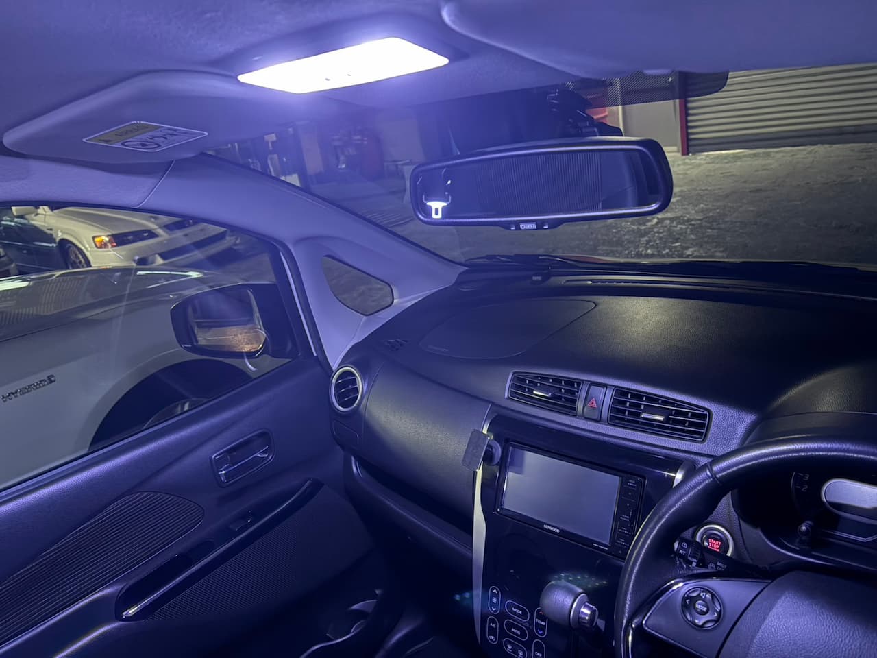 夜間走行の強烈な味方！ekカスタムの灯火類を全交換。爆光イエローフォグの威力とは？