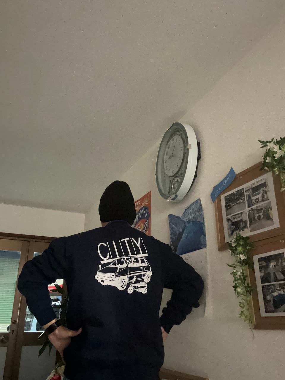 シティのトレーナーを正装に（！？）感謝を伝える年末のご挨拶回り。