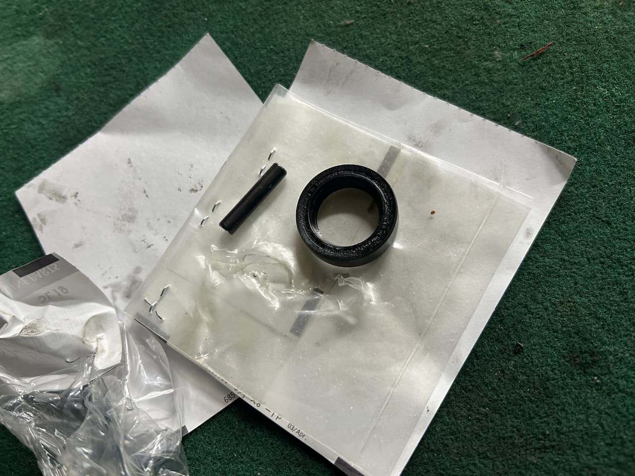 【整備事例】マツダ・アクセラのミッションオイル漏れ修理！駐車場のシミは「早期発見」のサインです。