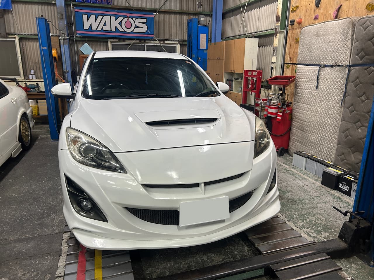 【整備レポート】個人売買で出会った名車。マツダスピード・アクセラのオイル交換