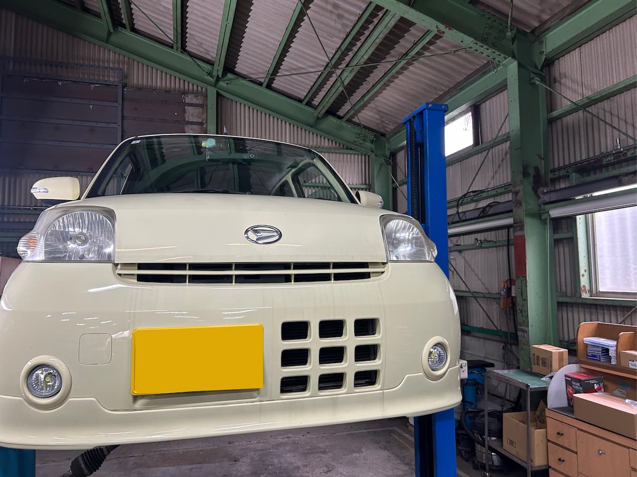 【緊急入庫！】ユーザー車検中のトラブルも即対応。エッセのブーツ交換と「プロの視点」の大切さ